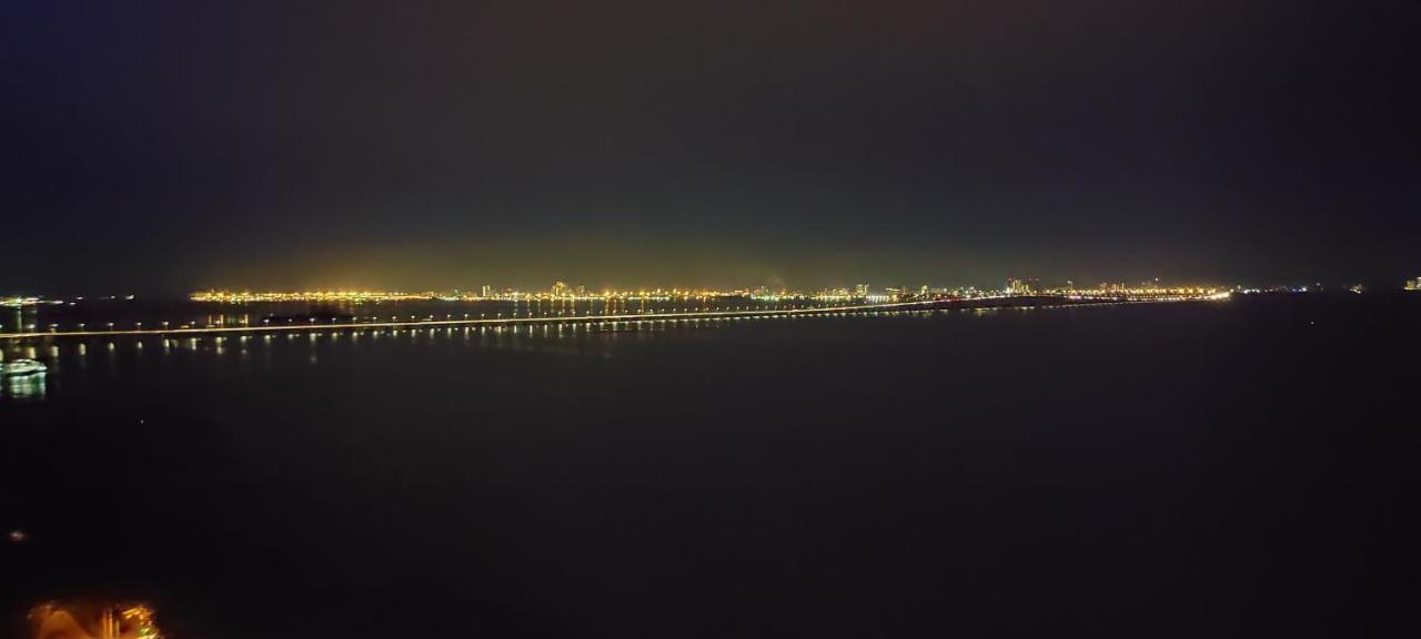 Infinite Seaview With Penang Bridge Suite With Sunrise Up To 11 Person 바얀레파스 외부 사진