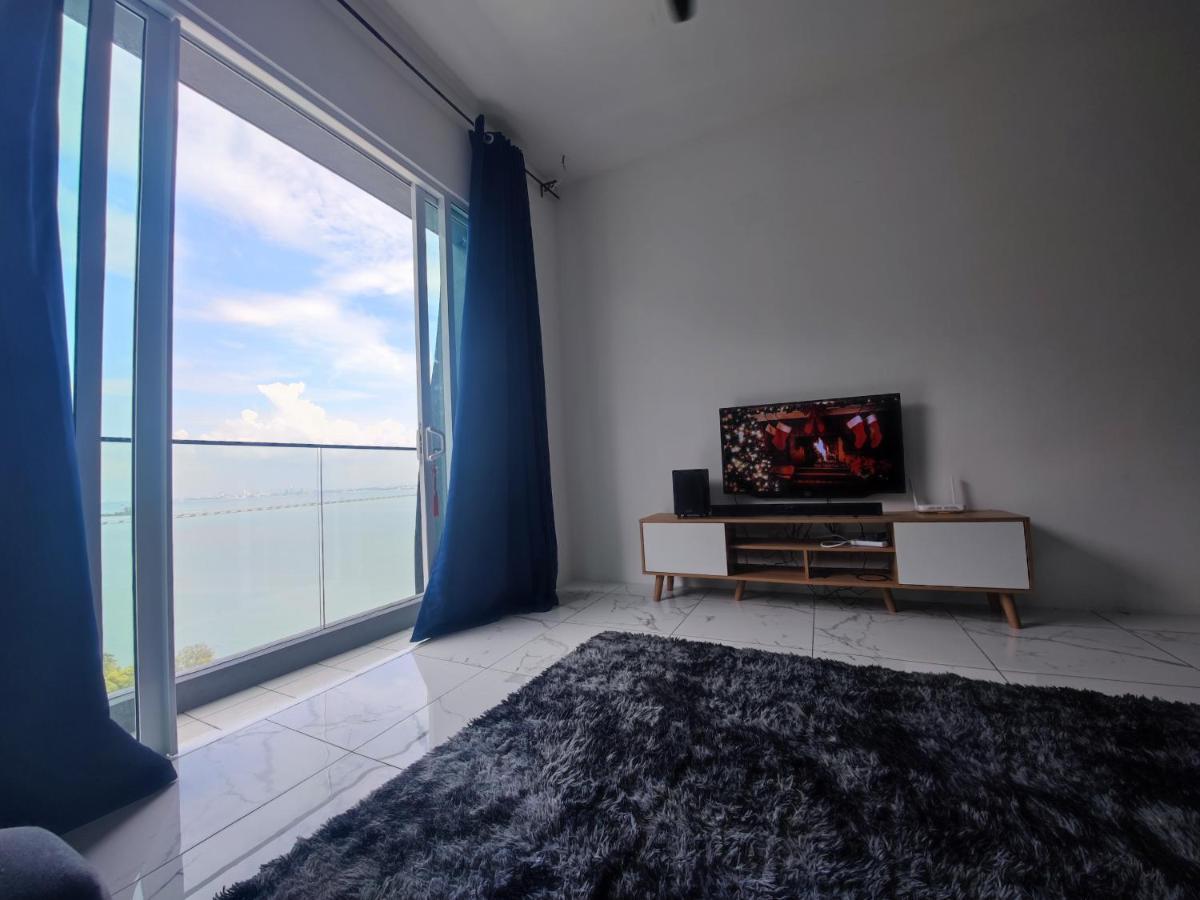Infinite Seaview With Penang Bridge Suite With Sunrise Up To 11 Person 바얀레파스 외부 사진